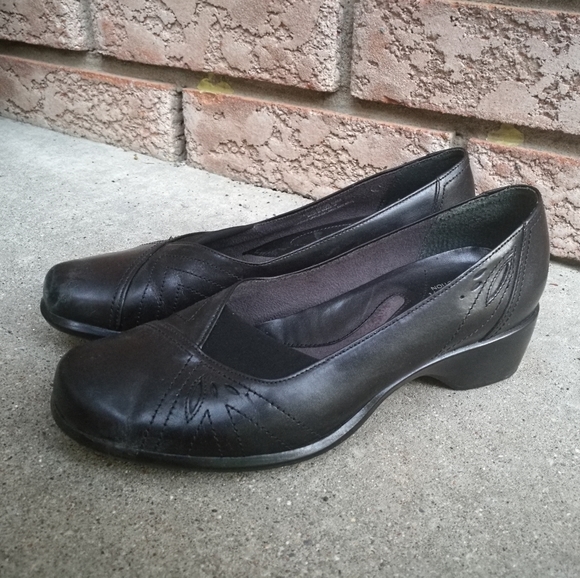7 CLARKS ARTISAN Leather Dress Shoes - Picture 4 of 11